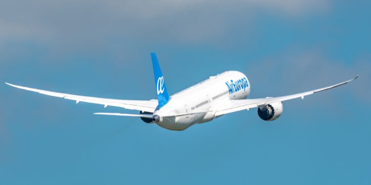 Air Europa retoma su operativa a Israel e Iberia Express la reduce de 2 a 1 vuelo diario