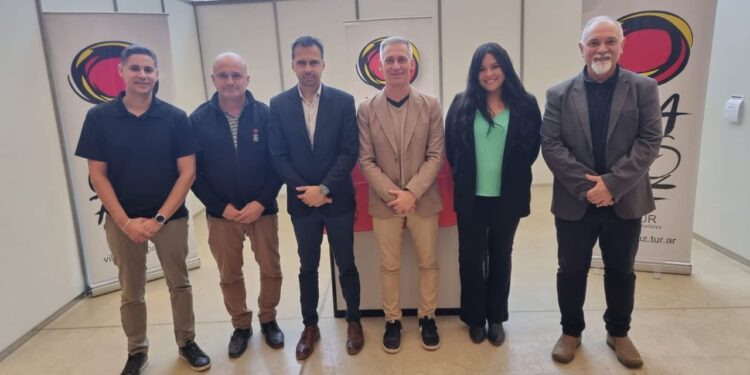 Carlos Paz se promocionó ante agentes de viajes, operadores y referentes internacionales