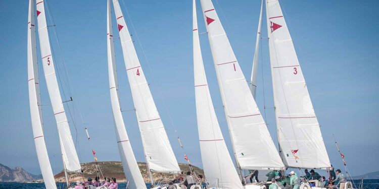 Cinco Comunidades se enfrentan mañana por el título nacional de Cruceros · Monte Real Club de Yates Baiona