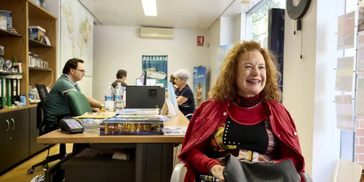 Campaña Imserso 2023/24 | Empieza la campaña valenciana del Imserso: «Quiero pasar el fin de año en Benidorm»