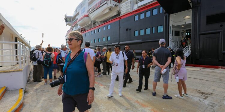 Inicia la temporada de cruceros 2023-2024 en Acapulco