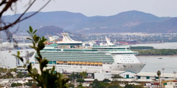 Inicia temporada alta de arribos de cruceros turísticos a Mazatlán 