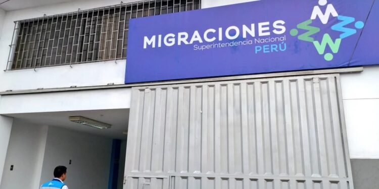 Migraciones confirma si atenderá este lunes 9 de octubre, día no laborable