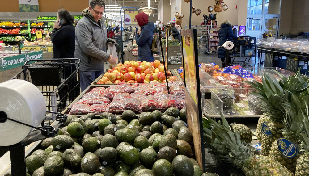 Rollout of pandemic food benefit cards spawns confusion among many in Maine