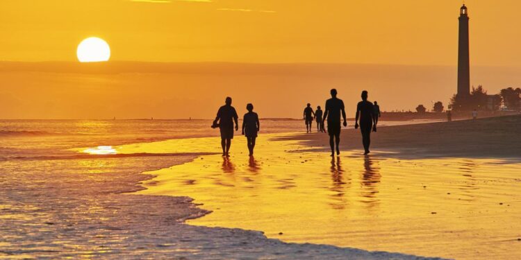 Dónde ver el mejor atardecer en la playa en Gran Canaria