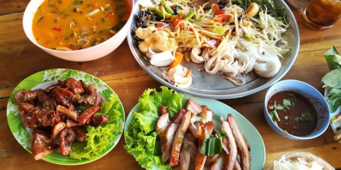 10 Incredible Food Spots Around The World You Need To Check Out