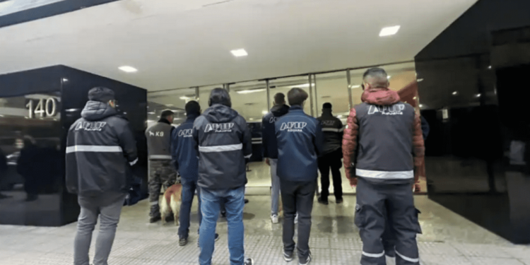 El gobierno asegura haber desbaratado la cueva financiera más grande de la city porteña