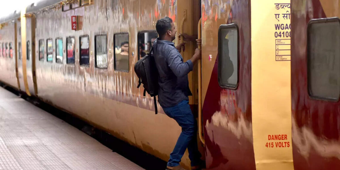 EatSure becomes the first foodtech platform to partner with IRCTC, ET HospitalityWorld