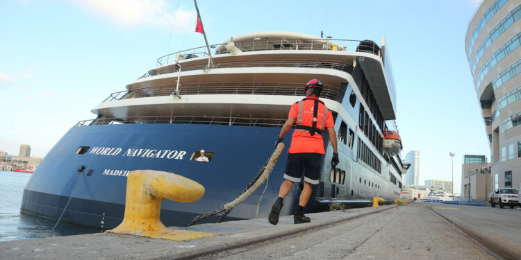 El Port de Barcelona dice adiós a los cruceros en muelles cercanos a la ciudad
