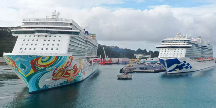 Puerto de Portland celebra doble escala de cruceros