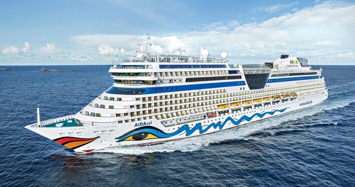 Crucero de AIDA inicia itinerario mundial con escala en Chile