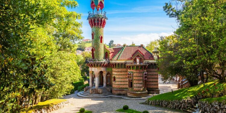 El Capricho de Gaudí, elegido Mejor Monumento del Mundo