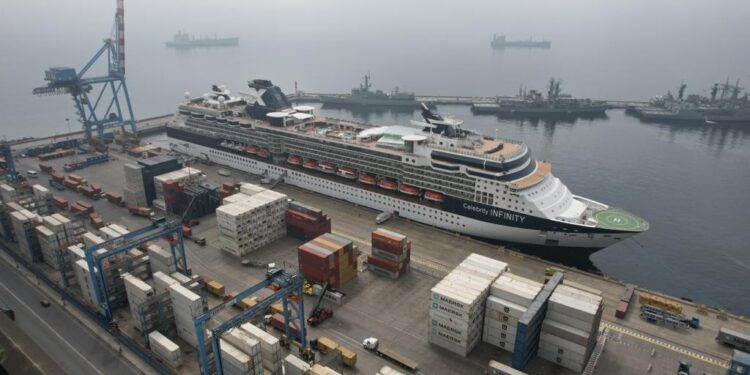 Terminal Pacífico Sur cierra octubre con seis recaladas de cruceros