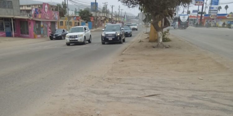 Permanece en un total abandono ocupado crucero de Maneadero