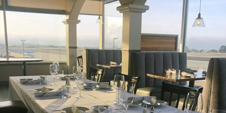 Monterey Regional Airport’s ‘Woody’s at the Airport’ snags top spot – Monterey Herald