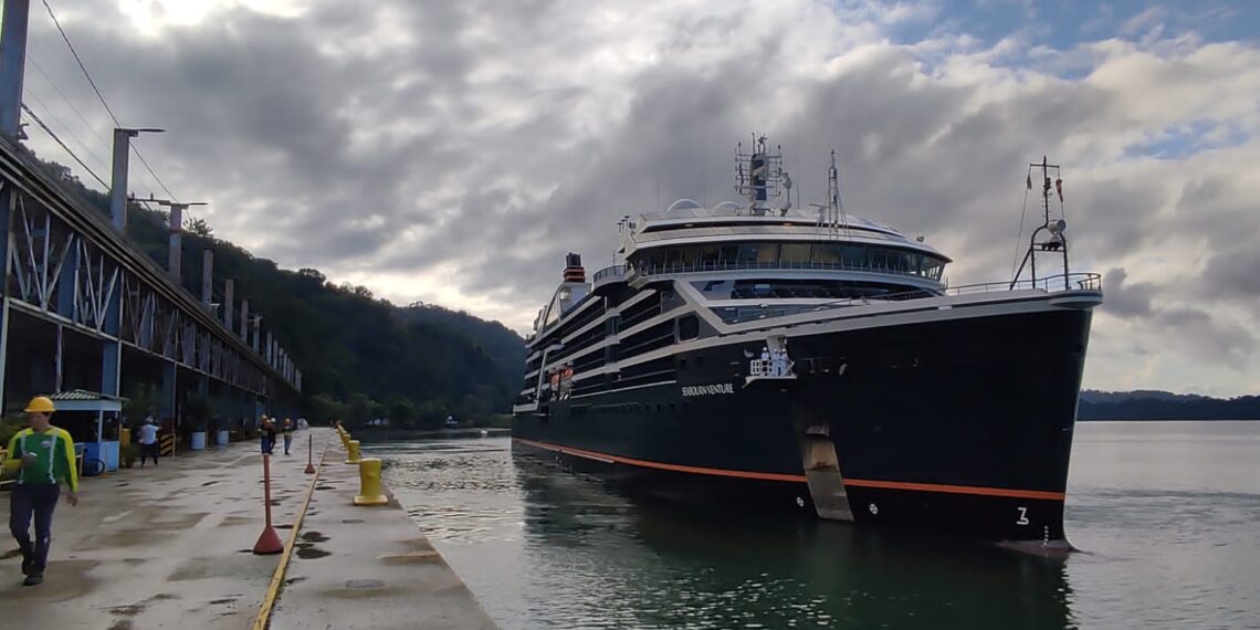 Golfito espera llegada de al menos 48 cruceros en esta temporada