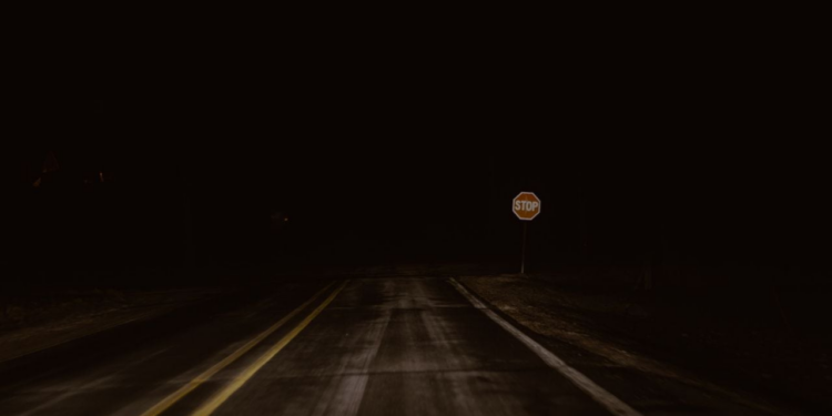 Las carreteras ‘embrujadas’ que puedes conocer en tu próximo viaje (si te atreves)