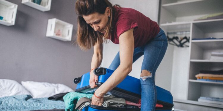 Vuelos, maleta, viajar