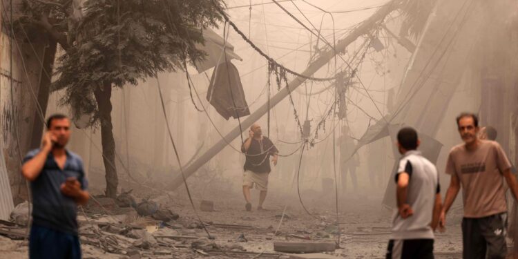 Guerra de Israel en Gaza, en directo | Israel combate a milicianos de Hamás en el sur y ordena el bloqueo total de Gaza : “Ni luz, ni comida” | Internacional