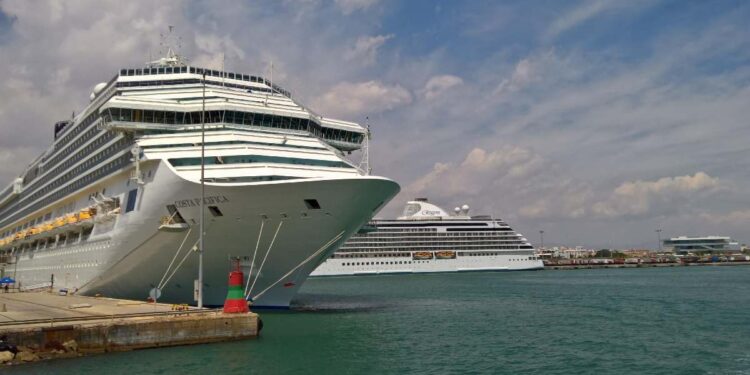 MSC también quiere una terminal de cruceros en Valencia pese al retraso en su macroproyecto