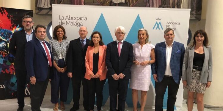 La UNAV y la Abogacía de Málaga celebran una jornada para analizar el derecho turístico