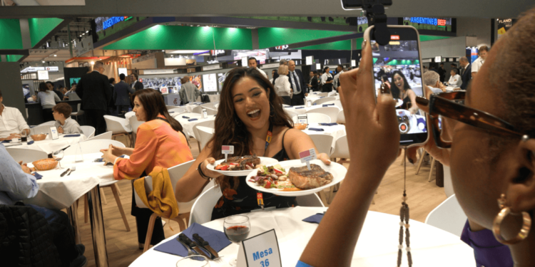 Influencers europeos viralizan la carne argentina: "Vinimos a descubrir por qué es la mejor del mundo"