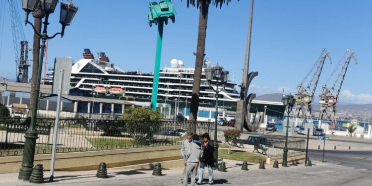 El más lujoso y se queda esta noche – El Coquimbano