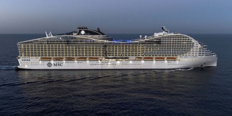 Los buques de crucero adelantan a los puertos en sostenibilidad