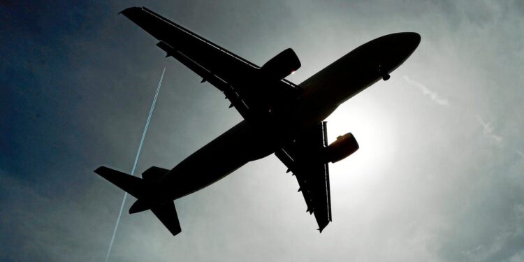 la cancelación de los vuelos, causa de fuerza mayor