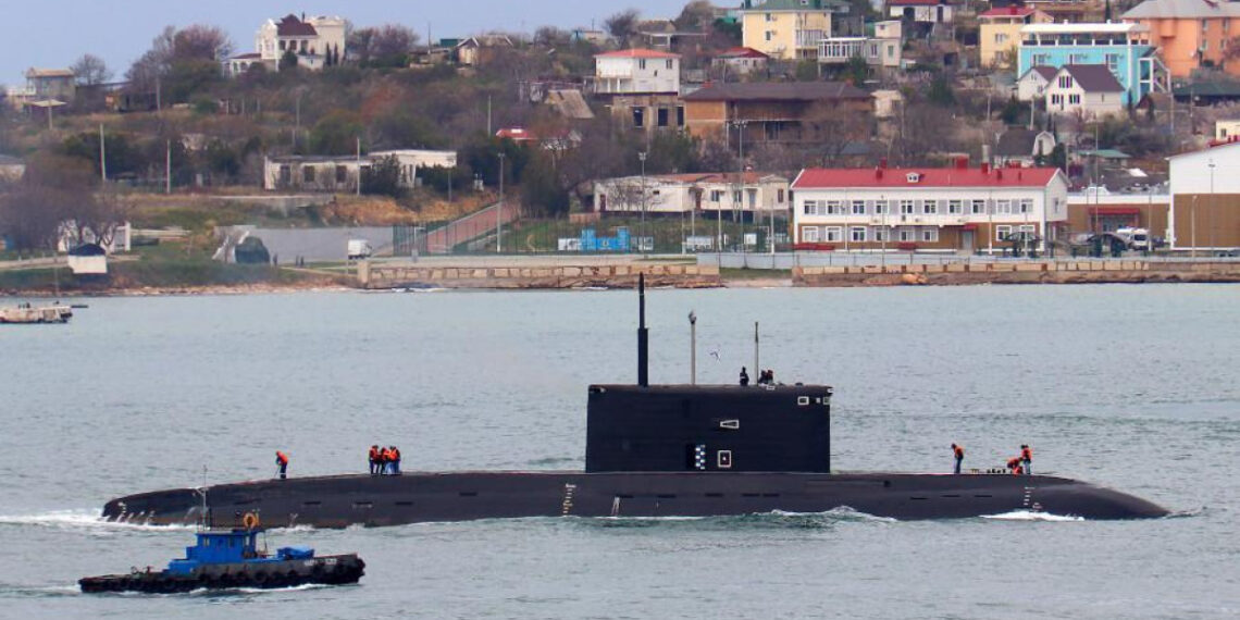 Así son los submarinos clase Kilo, los siembra minas de Putin en el mar Negro