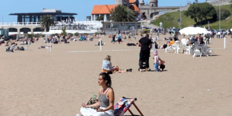 Tres interrogantes que se agigantan día a día sobre este verano en la costa