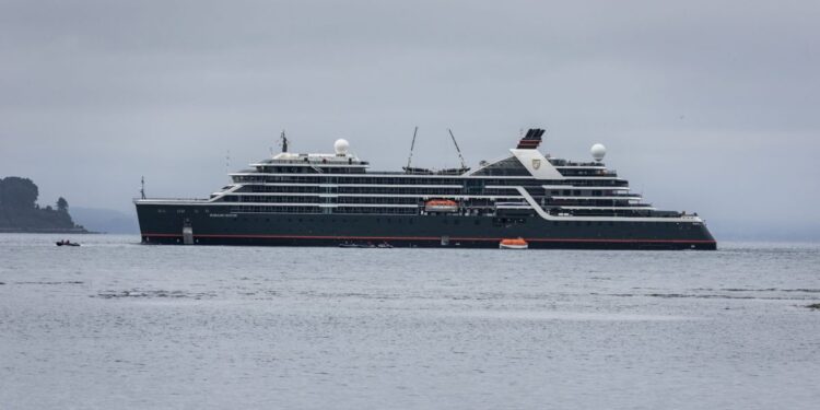 Puerto de Coquimbo recibe al cuarto crucero de la temporada 2023-2024