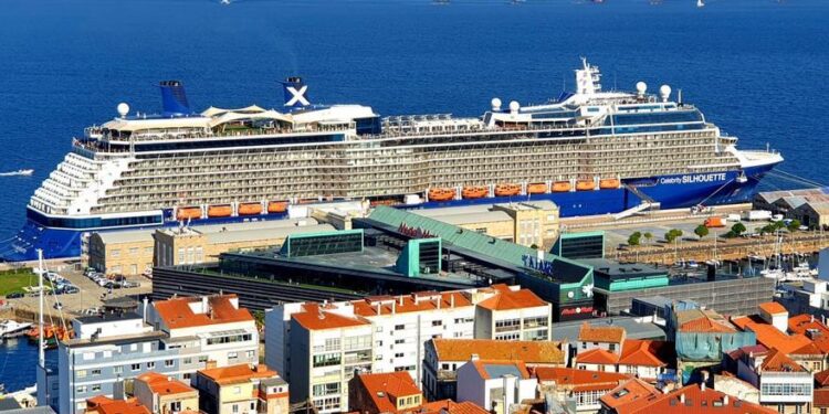 Desembarco "Brit" en la penúltima travesía del "Celebrity Silhouette"