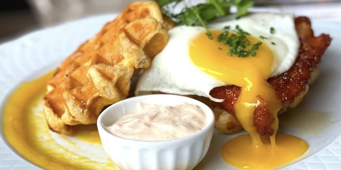 Breakfast Brunch Restaurants Montreal Best of MTL Janine Café