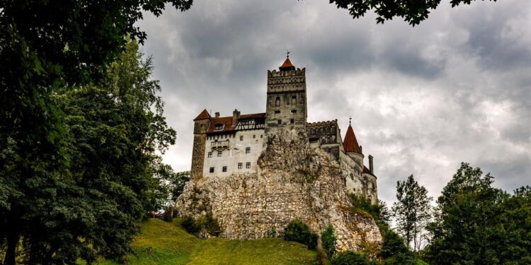 MEJORES LUGARES HALLOWEEN | Los cinco mejores lugares del mundo para festejar Halloween