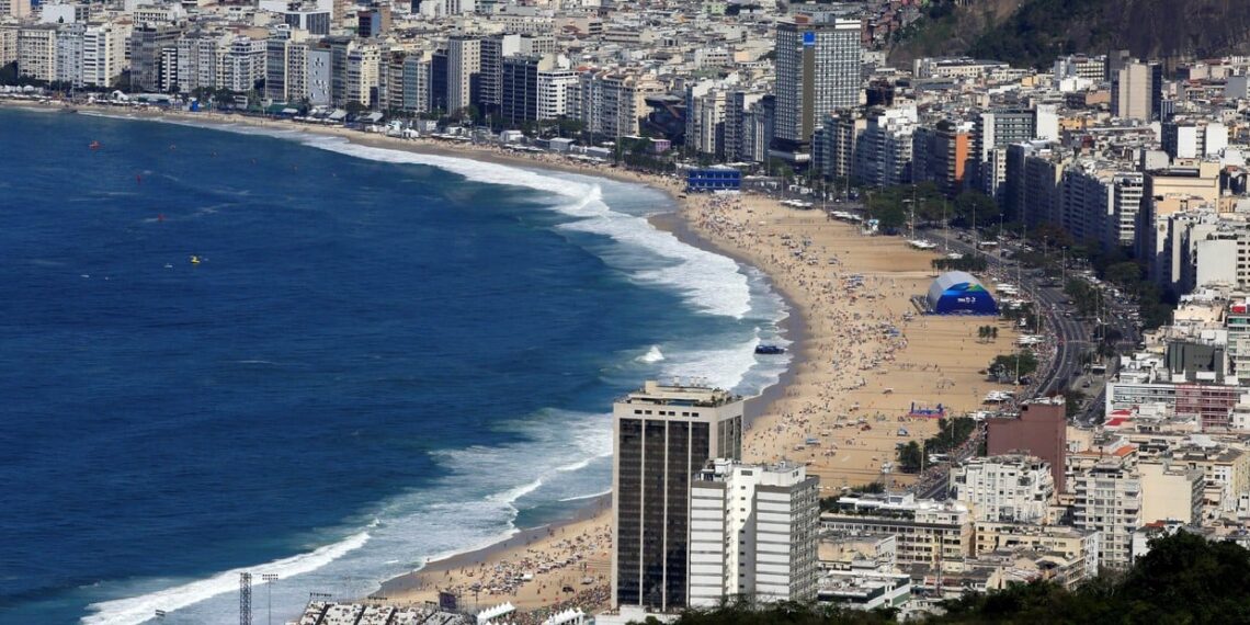 Apuro por pagar las vacaciones: por temor a una devaluación poselectoral, los viajeros adelantan consumos