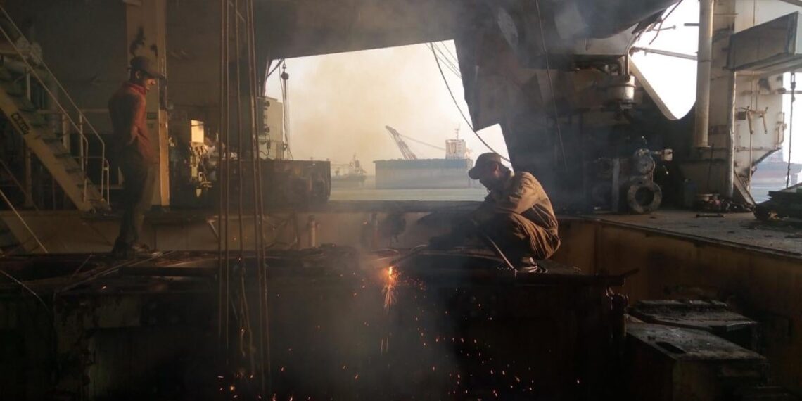 Trading Lives for Profit: How the Shipping Industry Circumvents Regulations to Scrap Toxic Ships on Bangladesh’s Beaches