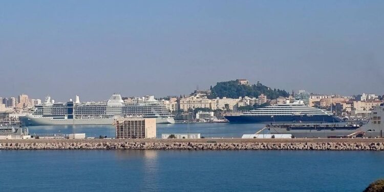 El Puerto de Cartagena recibirá 22 cruceros en octubre