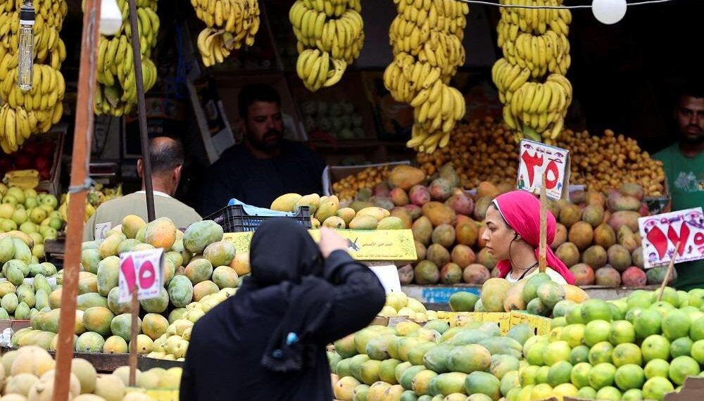 Egypt Plans to Reduce Prices on Staple Foods by 15-25%