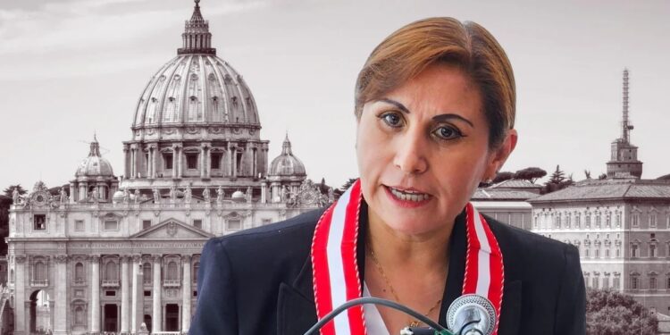 Patricia Benavides habría cometido falta administrativa al avisar de su viaje después de su regreso