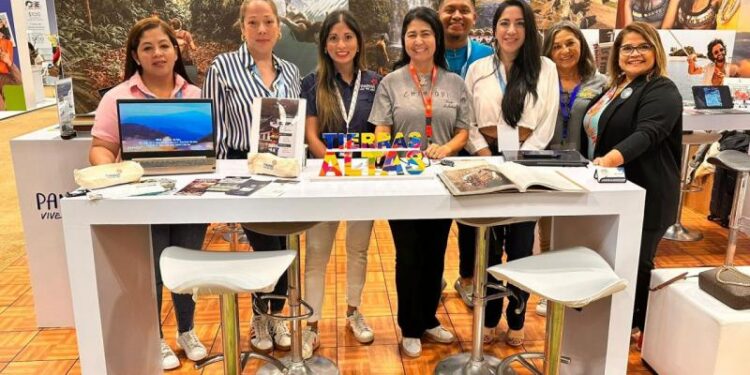 Panamá presenta destinos turísticos en Costa Rica 