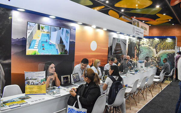 En la promoción de Santa Marta como un destino mágico, varios empresarios y asesores del sector turístico, convencen a las personas de visitar ‘La Perla Mágica del Caribe’.