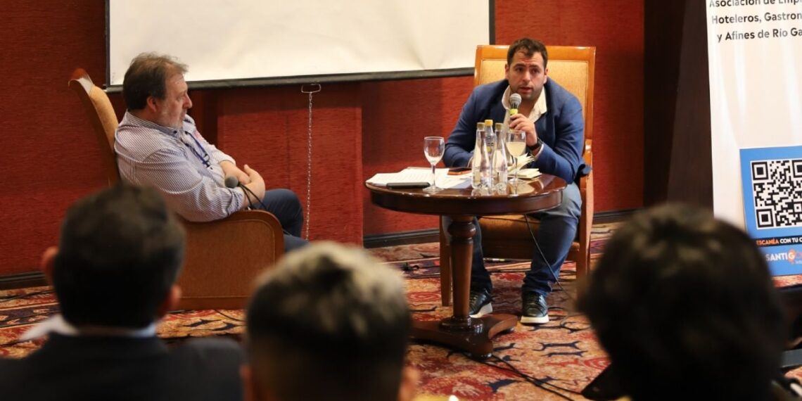 El candidato a intendente Santiago Gómez presentó el proyecto "Ente Mixto de Promoción Turística"