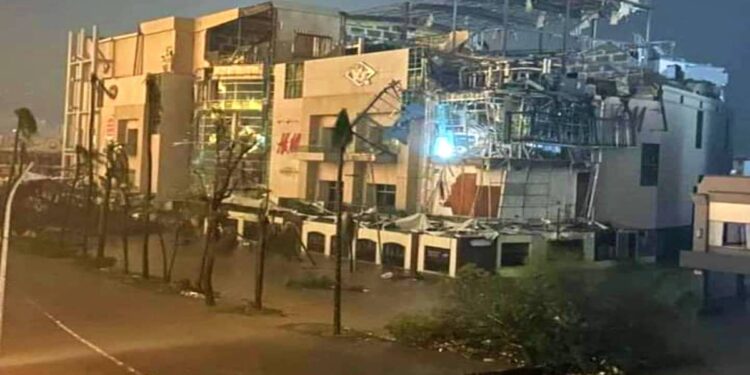 Ni por tierra ni por aire: suspendidos los vuelos a Acapulco