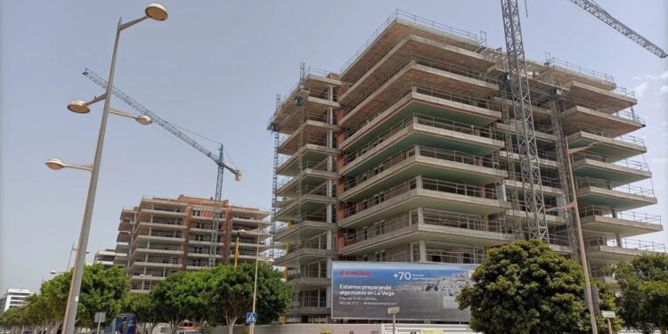 España se desmarca de Europa: la falta de vivienda dispara los precios en nuestro país mientras bajan en la eurozona