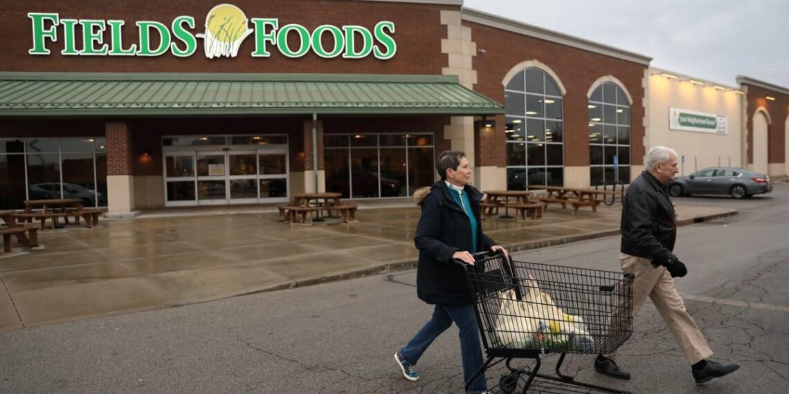 St. Louis' Fields Foods auctions inventory