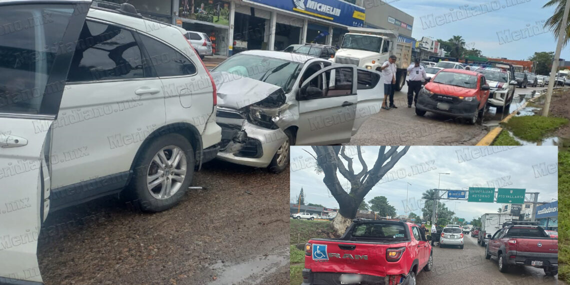 Chocaron tres vehículo en el crucero de Las Juntas