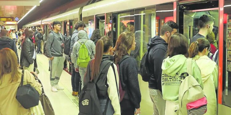 Los viajes en metro dentro de Bilbao caen un 20% durante la última década
