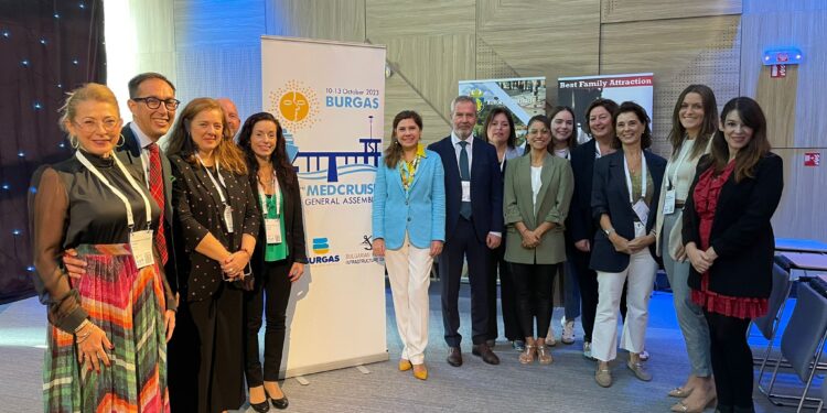 València se promociona como un puerto de cruceros mediano, sostenible y familiar