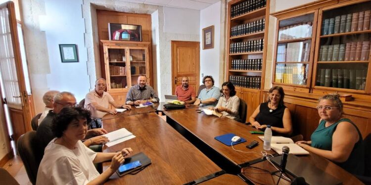 El ayuntamiento Alaior y la Junta Municipal de Turismo valoran positivamente la temporada turistica - Menorca